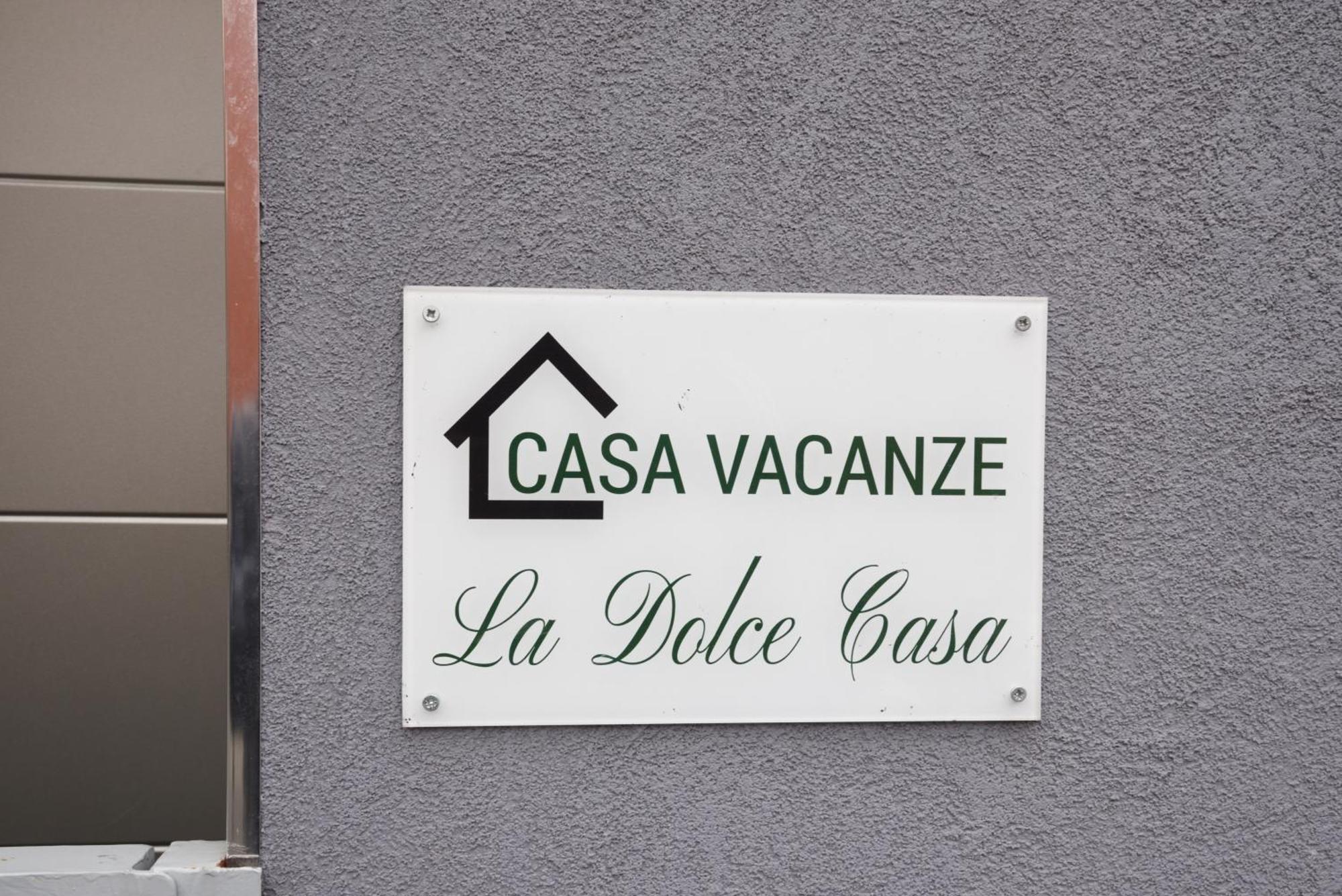 Casa Vacanze La Dolce Casa Villa Catania Exterior photo